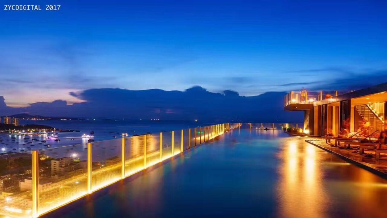 The Base Central Pattaya Exterior photo