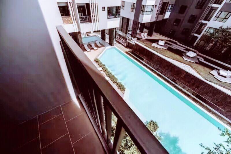 The Base Central Pattaya Exterior photo
